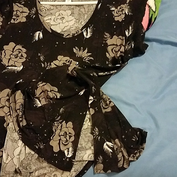 Lularoe Perfect Top - Picture 5 of 5